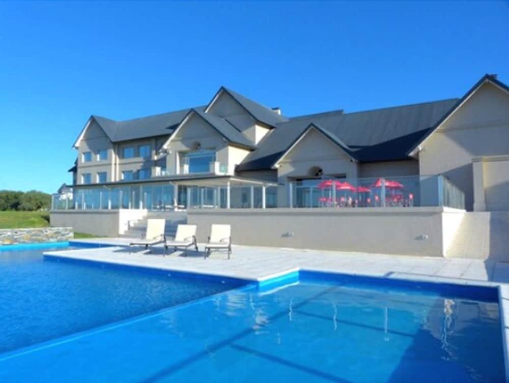Howard Johnson Hotel Piedras Moras Алмафуерте Екстериор снимка