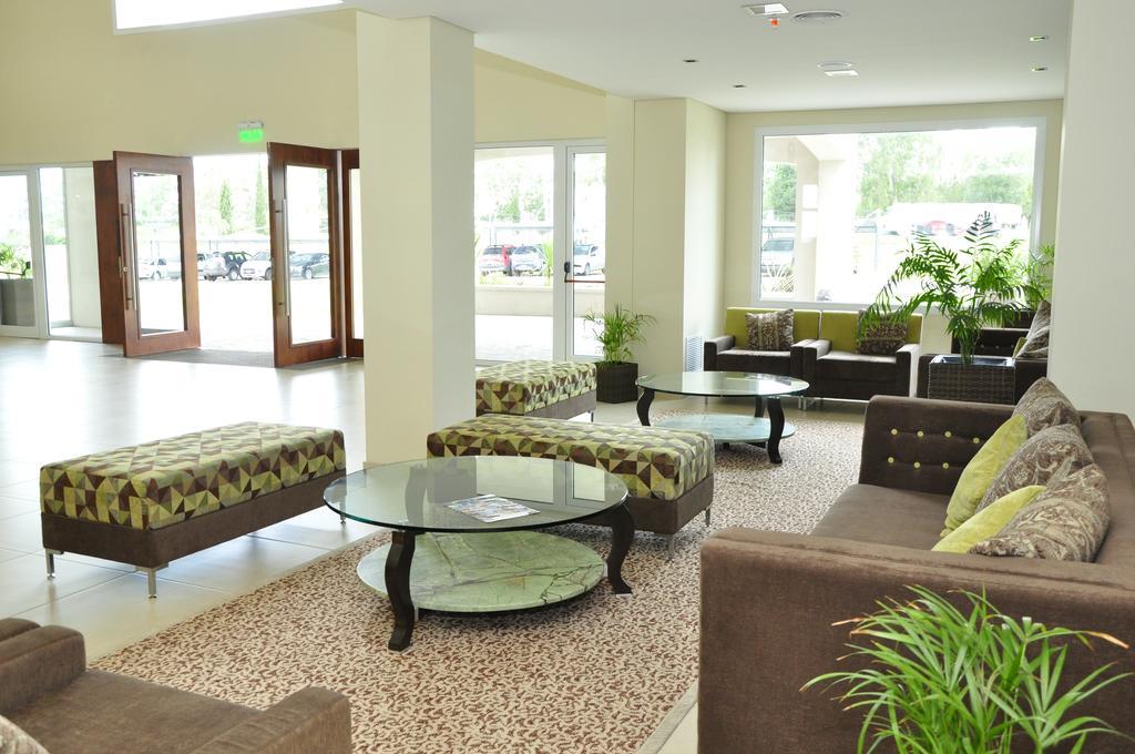 Howard Johnson Hotel Piedras Moras Алмафуерте Екстериор снимка